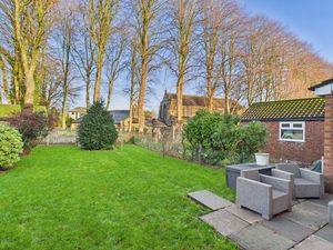 Photo 26- click for photo gallery